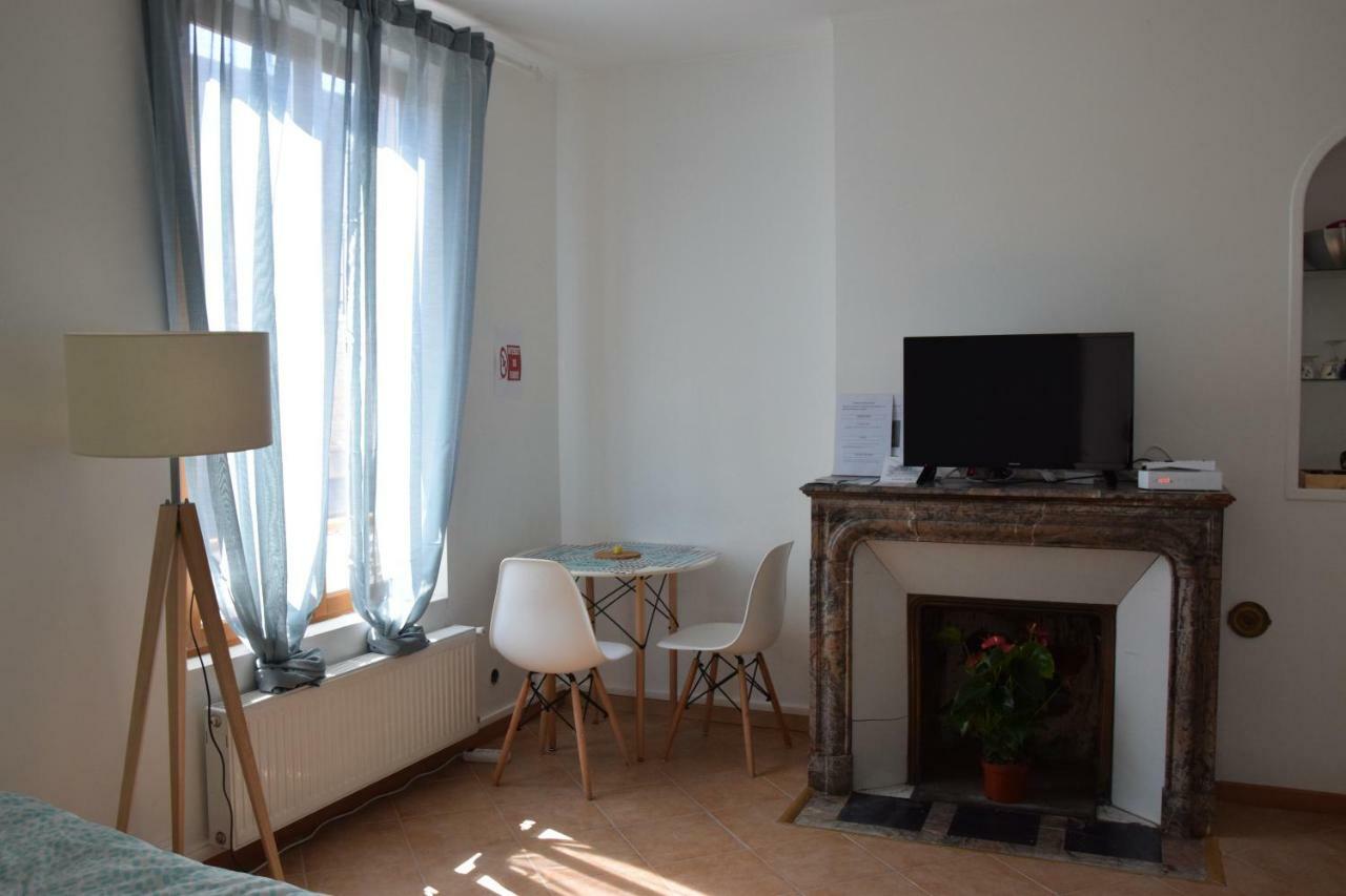 Joli Studio Plein Centre De Milly La Foret Ngoại thất bức ảnh