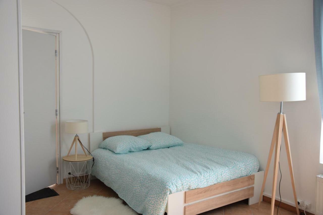 Joli Studio Plein Centre De Milly La Foret Ngoại thất bức ảnh