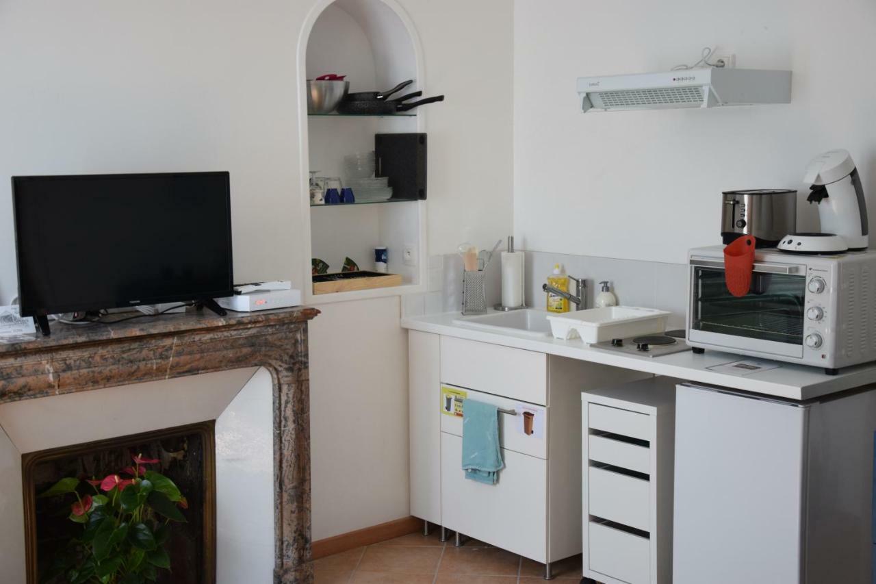 Joli Studio Plein Centre De Milly La Foret Ngoại thất bức ảnh